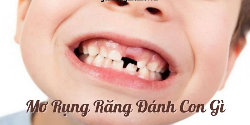 Mơ thấy mình bị người khác đánh rụng răng 